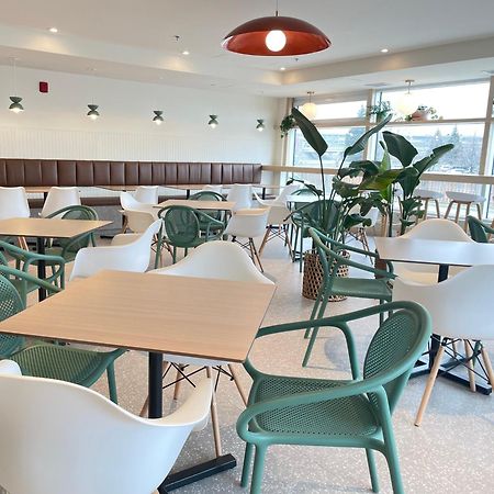 Hotel Brossard Zewnętrze zdjęcie