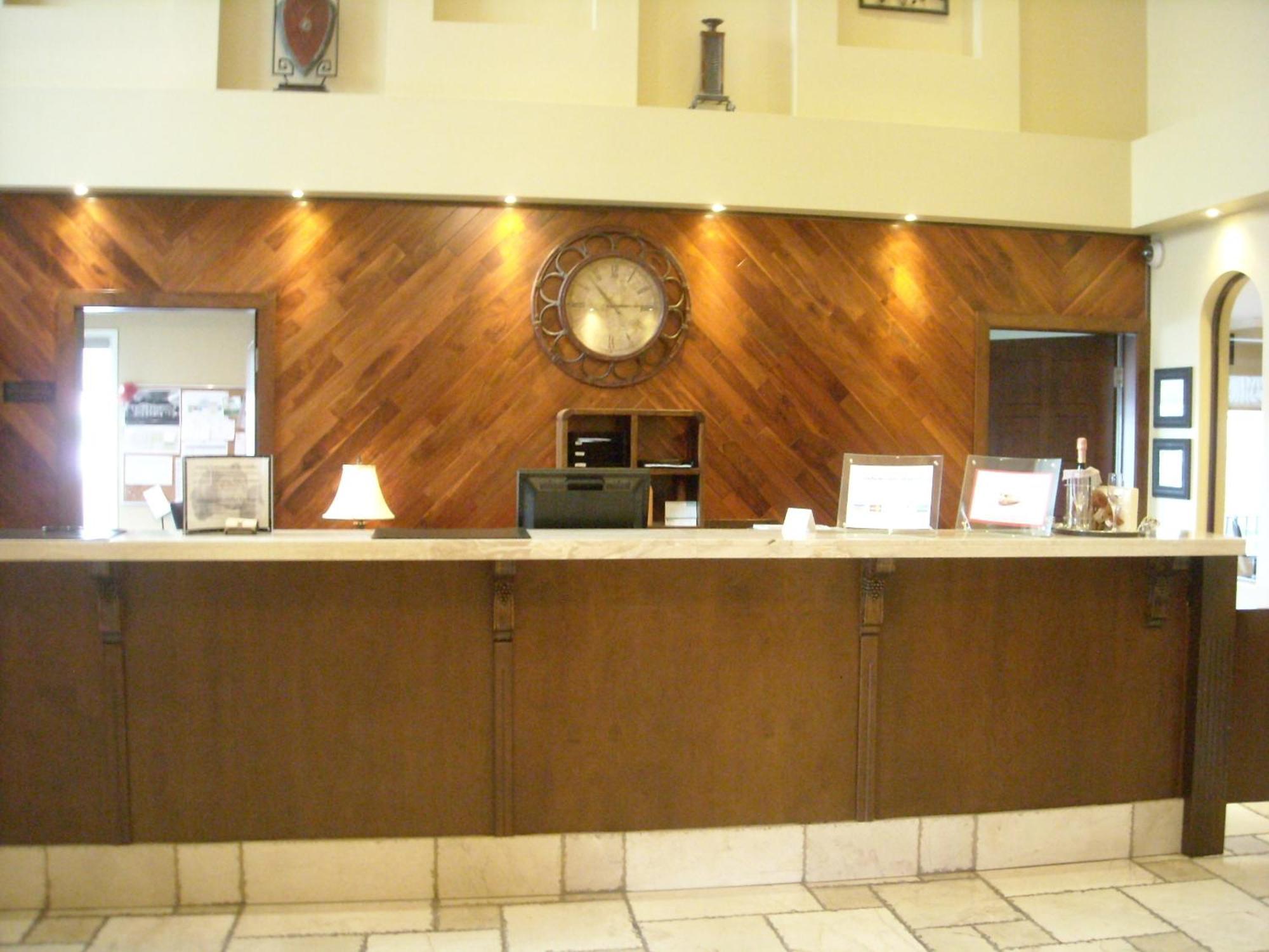 Hotel Brossard Zewnętrze zdjęcie
